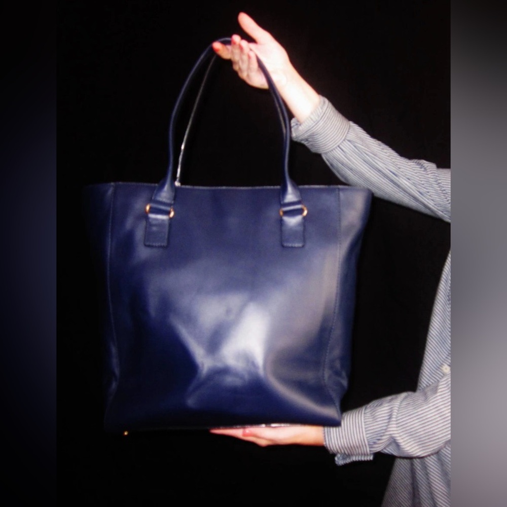 Kate Spade Hampton Road Smooth Navy Leather Davis Tote - Picture 8 of 11